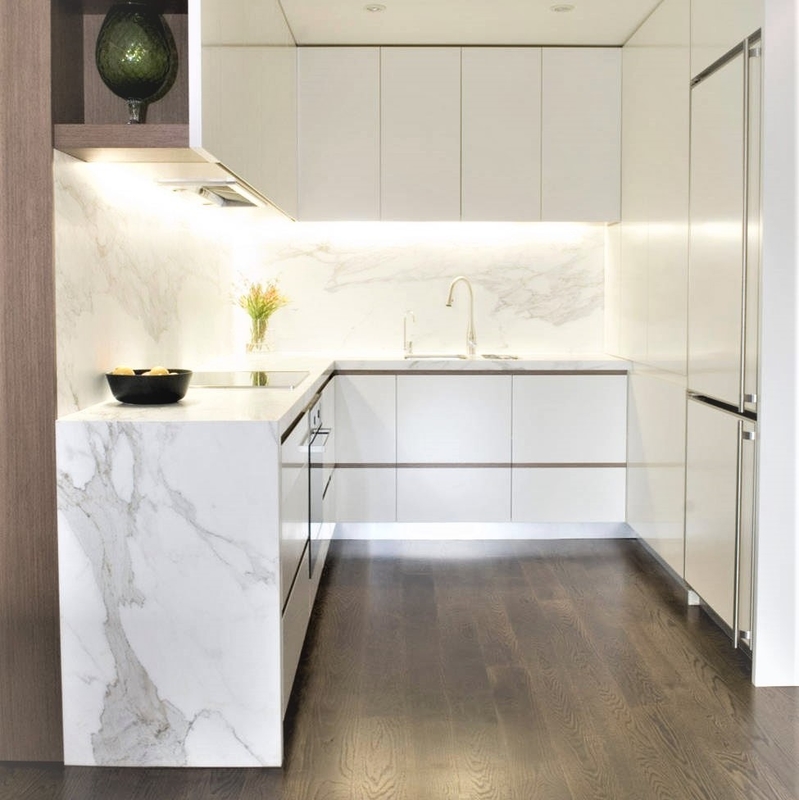 O profissional novo projeta armários de cozinha modernos feito-à-medida o fabricante branco das portas de armário da cozinha da melamina