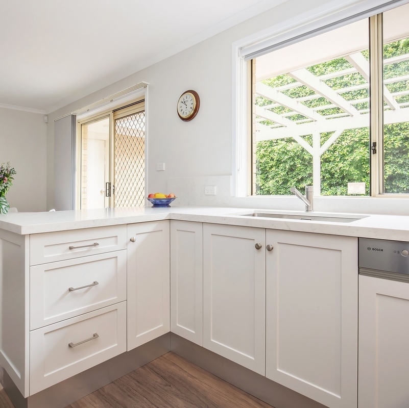 MDF branco em forma de u do núcleo de Shaker Lacquer Kitchen Cabinets 18mm HMR