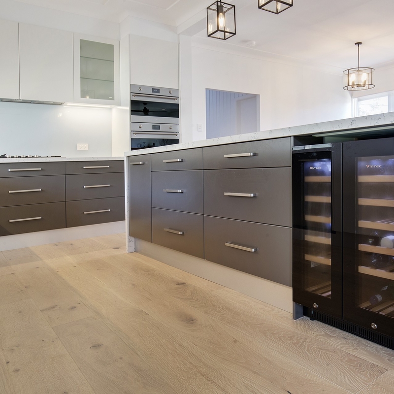 Armário de cozinha de melamina antiderrapante cinza escuro e branco porta modular RTA