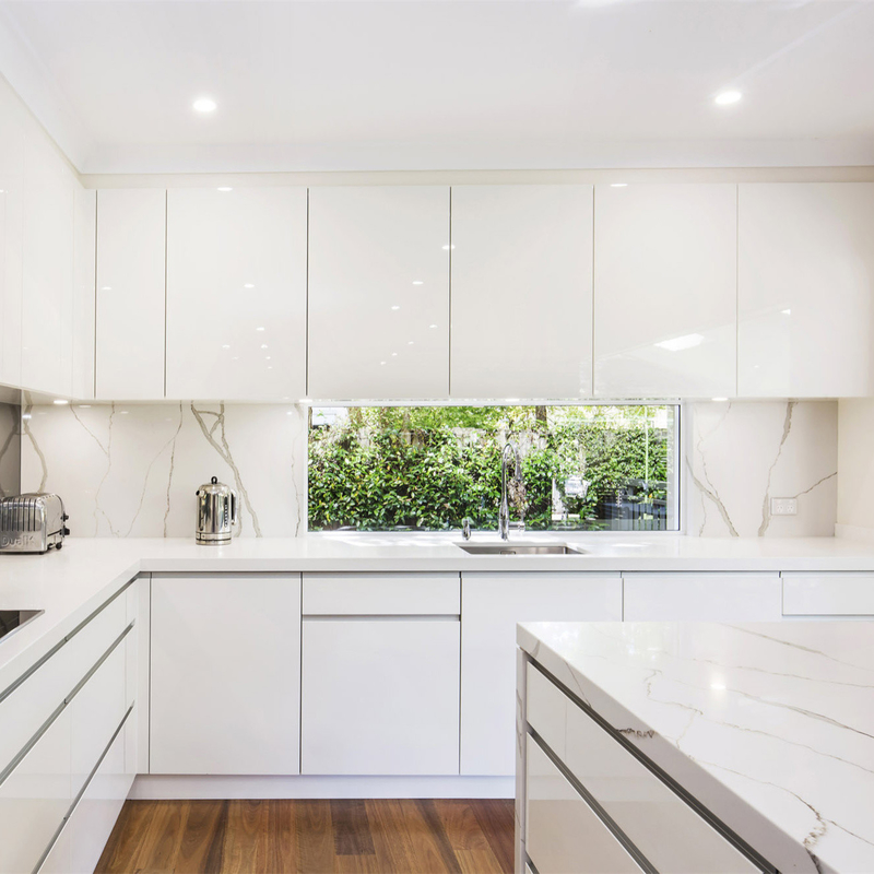 Armário de cozinha em laca branca de alto brilho em forma de L com ilha organizada Lazy Susan