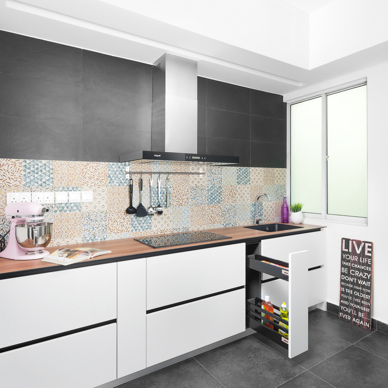 As chegadas novas L dão forma a armários de cozinha pequenos da parede do PVC de Mini Kitchen Cabinet Wooden para o apartamento