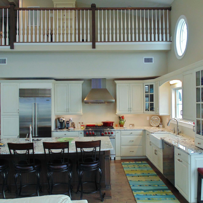 O estilo rústico L dá forma ao fabricante branco do armário de Matt Wooden Kitchen Cabinet From Guangdong da madeira maciça