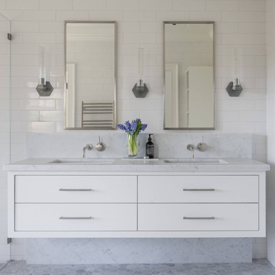 Armário de banheiro liso branco da melamina de Matte Wall Mounted Bathroom Vanity com quartzo
